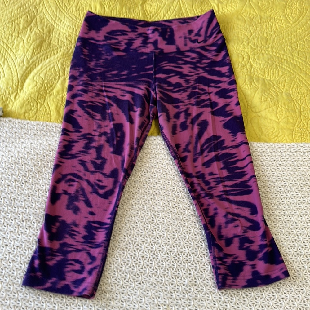 EUC Nike Legend Purple Tie-Dye Cropped Leggings - Medium